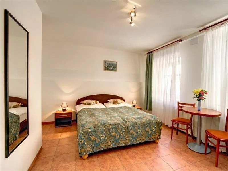 *** Hotel Apartment House Zizkov Praga República Checa