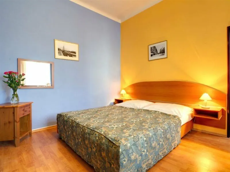 Apartment House Zizkov Praga República Checa